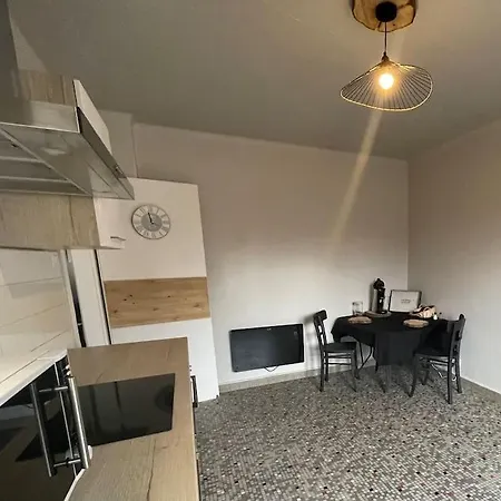 Cosy Centre-ville Apartman